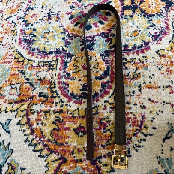 Michael Kors MK Logo Reversible Belt with Gold Tone Buckle Womens Size XL - Picture 8 of 11